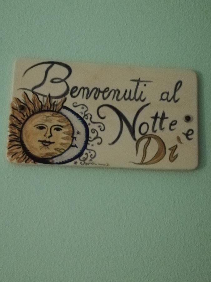 B&B Notte E Di Monasterolo del Castello Экстерьер фото